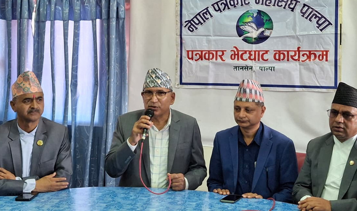 अर्थमन्त्रीको दाबी- रास्वपा बर्खाको खहरे जस्तै हो, चाँडै सुकेर जान्छ