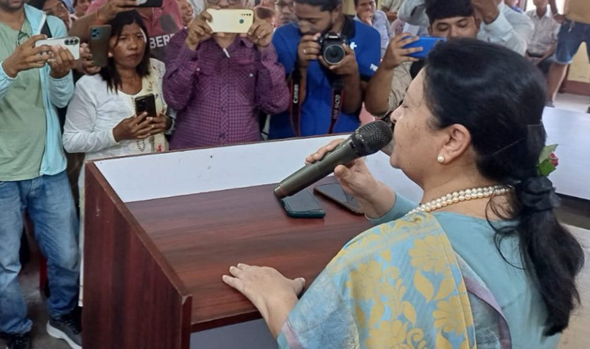 मोरङमा पूर्वराष्ट्रपतिले भनिन्- विशेष जिम्मेवारी पूरा गरेर सदस्यका रुपमा एमालेमा सक्रिय भइसकेँ