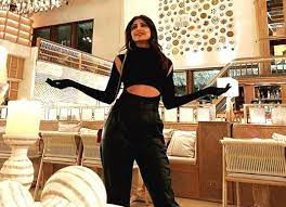 बन्द हुने भयो शिल्पा शेट्टीको रेष्टुराँ