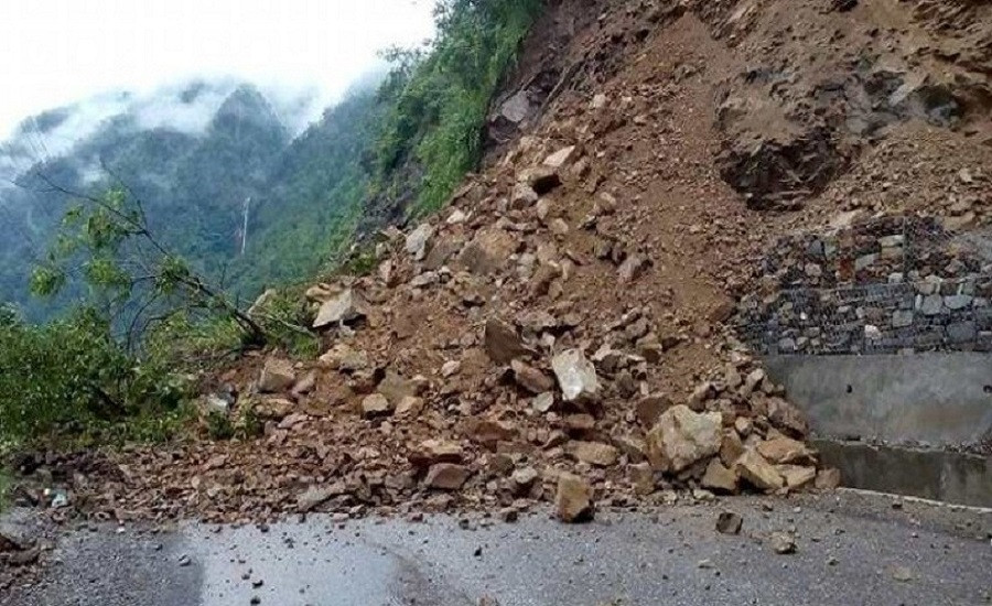 कालीगण्डकी करिडोर सडक अवरुद्ध