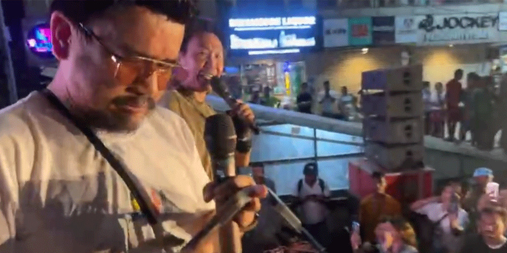 ‘तक्के बूढा’को फिल्म ‘मैझारो’ प्रचारका लागि राजेशपायल राईले सांगीत‍िक प्रस्तुती दिँदै