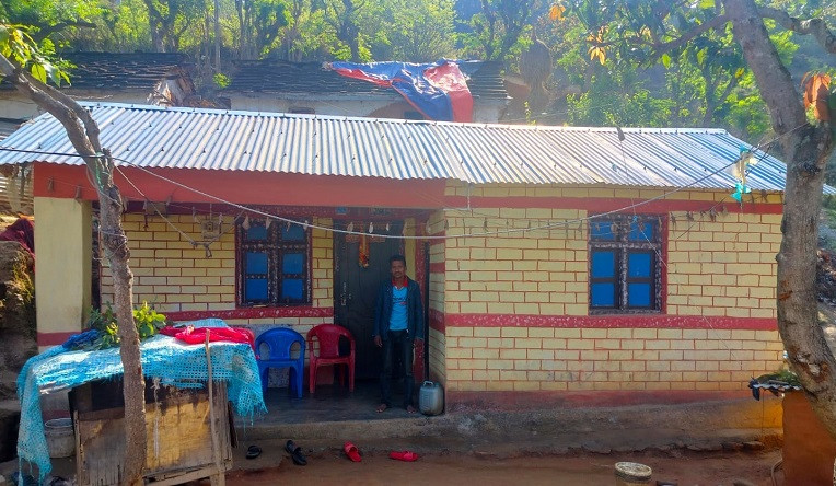 दाङमा साढे ६ हजारभन्दा धेरै घरको छाना फेर्न बाँकी