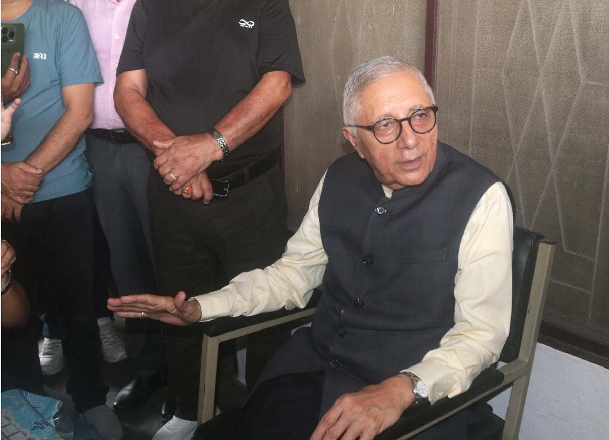 शेखर कोइरालासँग विशेष महाधिवेशन माग गर्ने नेताहरूको भेटवार्ता