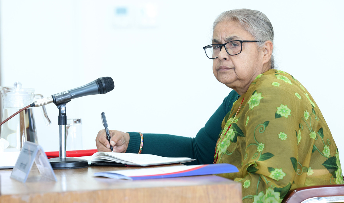 सचिवालयको स्पष्टीकरण : वृद्ध प्रधानमन्त्रीलाई २४ घण्टा सहयोग गर्न दम्पतीको नियुक्ति !