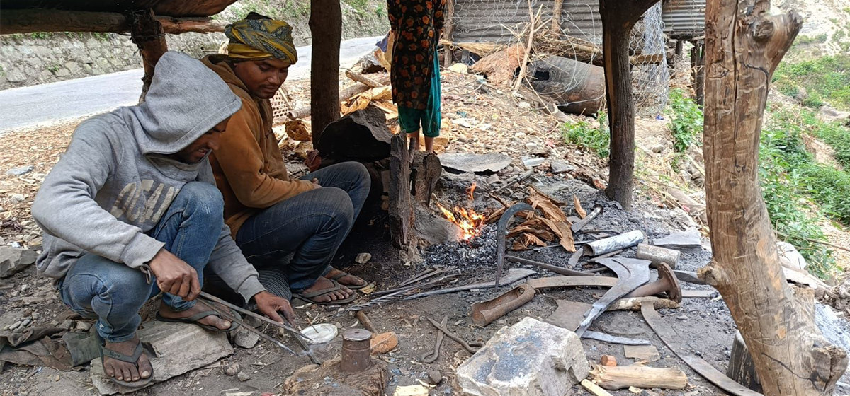आरन पेशा संकटमा