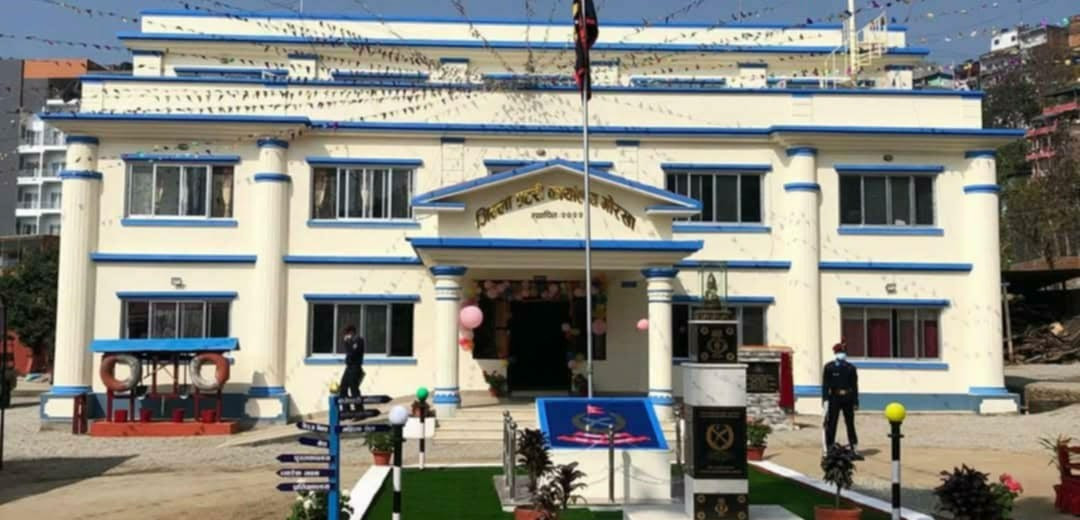 आरुघाटमा साढे तीन तोला सुनसहित नगद चोरी