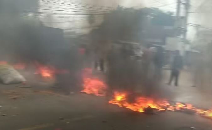 धनुषामा दुई समूहबीच तनाव बढ्दा वीरगञ्जमा पनि प्रदर्शन