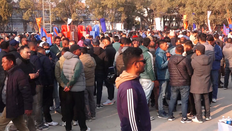भृकुटीमण्डपमा कांग्रेसको विशेष महाधिवेशन उद्घाटनअघि ११ बजे र्‍याली निस्कँदै
