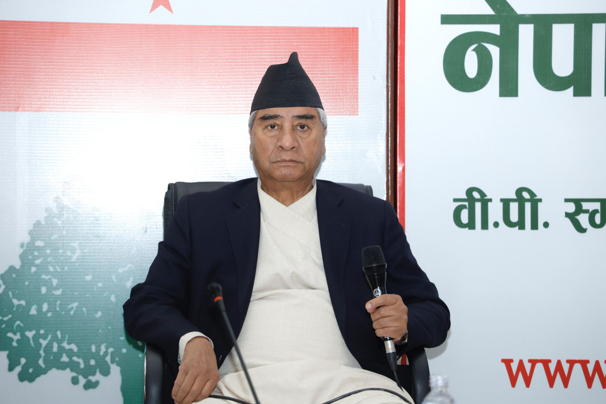 देउवाले बोलाए आफू निकट नेतालाई छलफलमा, ३ बजे जुट्ने