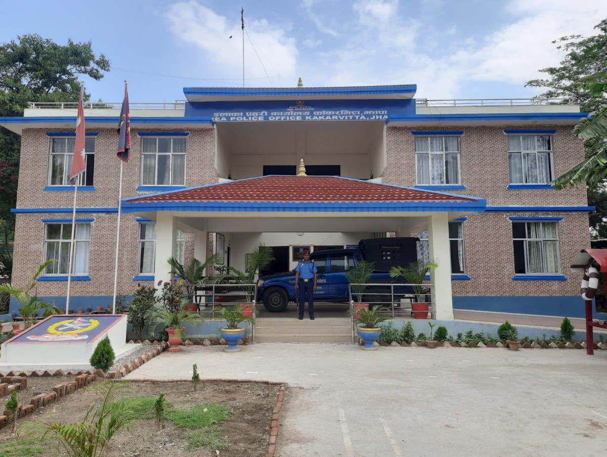 झापाको मेचीनगरमा भन्सार छल्ने प्रयास असफल, भारतबाट अवैध रूपमा ल्याइएका मोबाइल पार्टपुर्जासहित गाडी र चालक प्रहरी नियन्त्रणमा