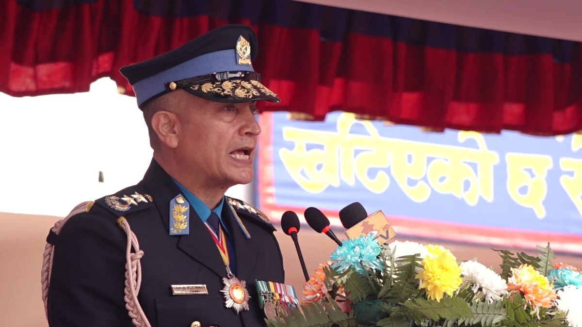 कारबाहीले डामिएका अधिकृतहरू प्रशिक्षार्थीको सामु उभिने हैसियत राख्दैनन् : आईजीपी कार्की