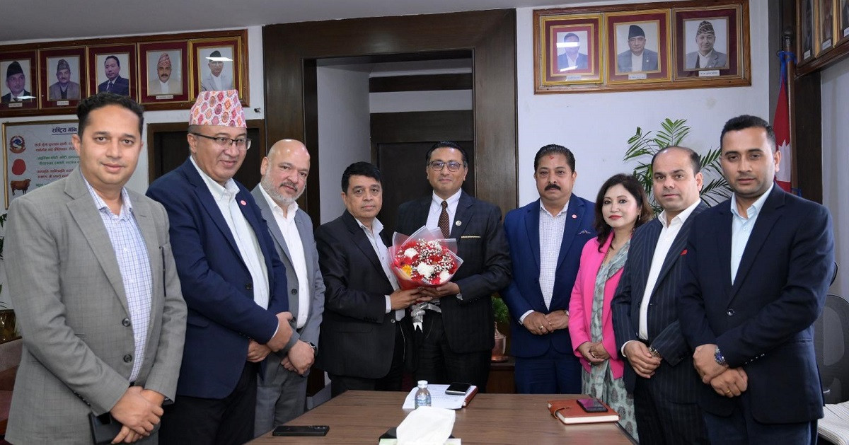 निजी क्षेत्रलाई सहज वातावरण दिने अर्थमन्त्रीको प्रतिबद्धता, घुस र लाइन अन्त्य गर्ने