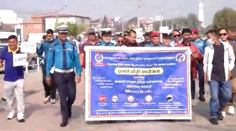 यातायात व्यवसायी भन्छन्- कतिपय दुर्घटना चालकको लापरबाहीले मात्र होइन, सडकको कारण पनि हुन्छ