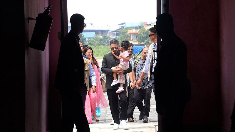 प्रधानमन्त्री शाह चितवनमा