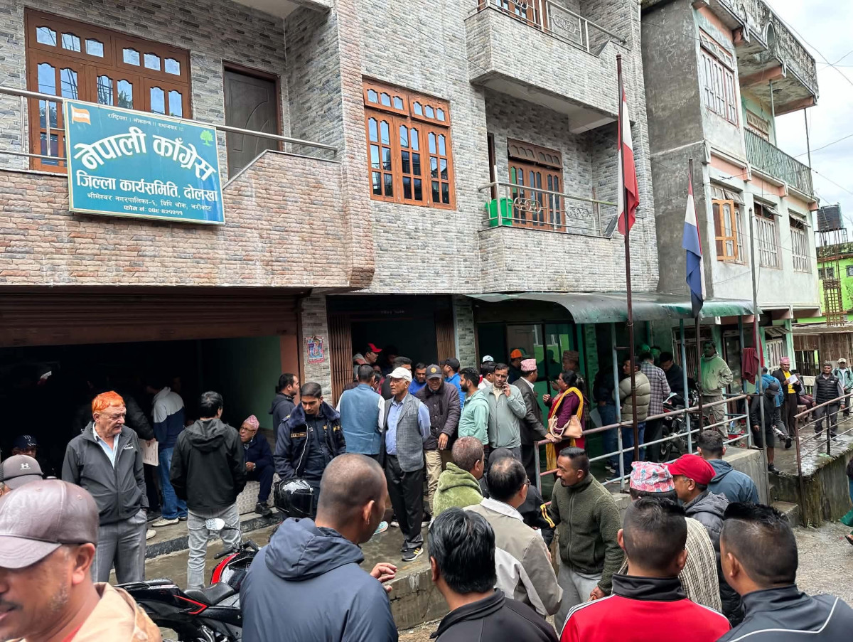 दोलखा कांग्रेसका दुवै पक्षलाई अधिवेशनको चटारो
